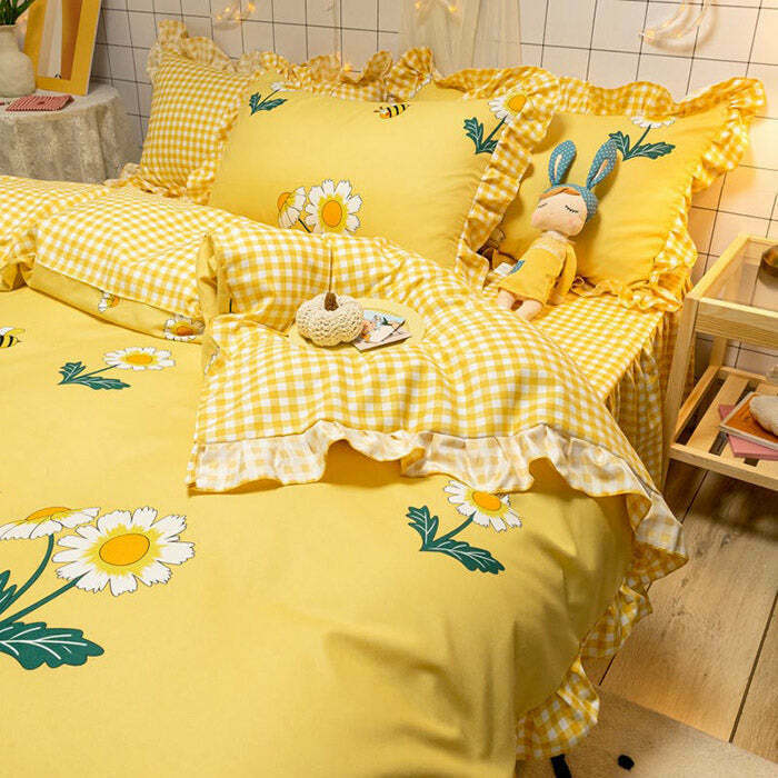 Charming Honey Bee Aesthetic Bedding Set with Star Design - Cozy Bee Bed Sheets & Comforter