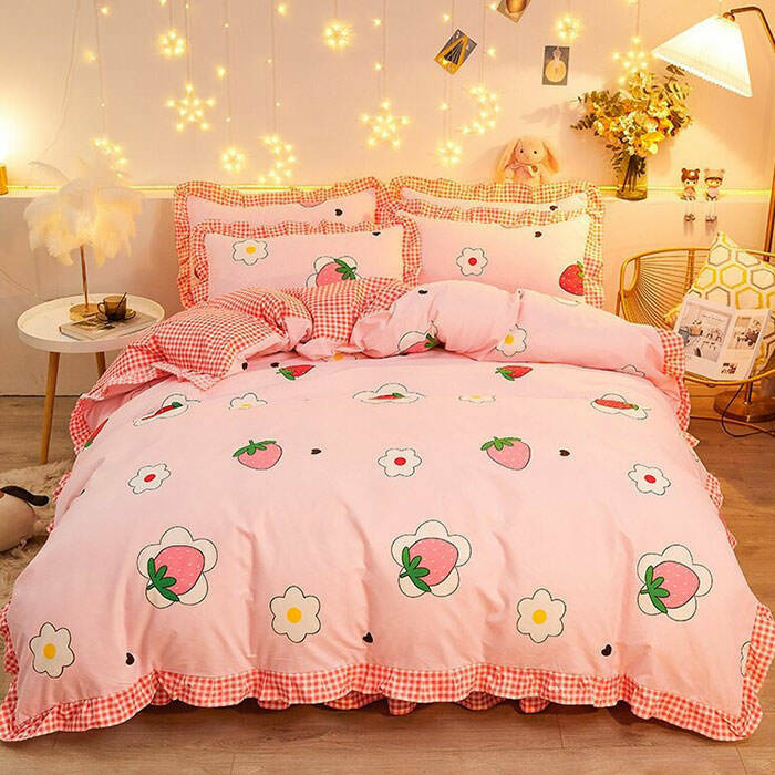 Charming Strawberry Aesthetic Bedding Set with Cozy Comfort and Vibrant Y2K Style