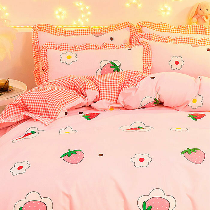 Charming Strawberry Aesthetic Bedding Set with Cozy Comfort and Vibrant Y2K Style