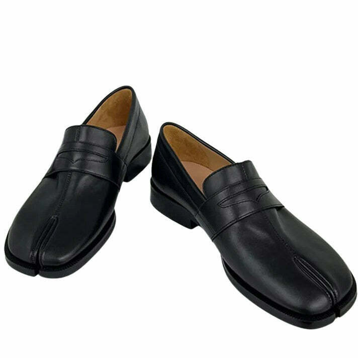 Chic London Bridge Split Toe Tabi Loafers - Stylish Black Tabi Flats for Y2K Fashion