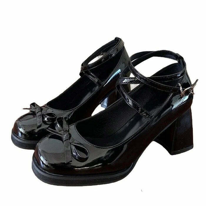 Chic Vintage Lacquered Mary Janes with Tabi Design for Trendy Y2K Fashion Lovers