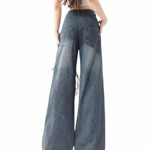 Love Knot Y2K Knee-Heart Denim Pants - Trendy Pleated Design for Vintage Style Enthusiasts