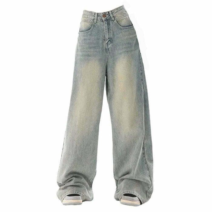 Trendy 90's Light Wash Baggy Jeans for a Stylish Y2K Look with Ripped Details and Comfort