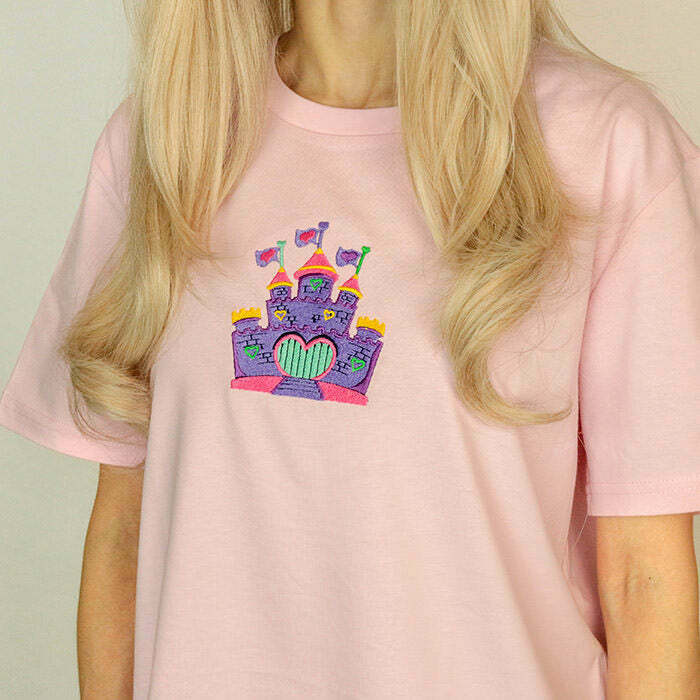 Trendy Castle T-Shirt in Soft 95% Cotton & 5% Spandex - Perfect for Y2K Style Outfits