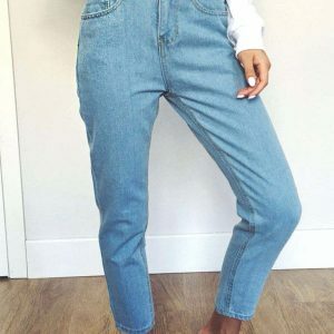 Trendy High Waisted Mom Jeans with Star Patch Detail - Y2K Inspired Baggy Denim Style