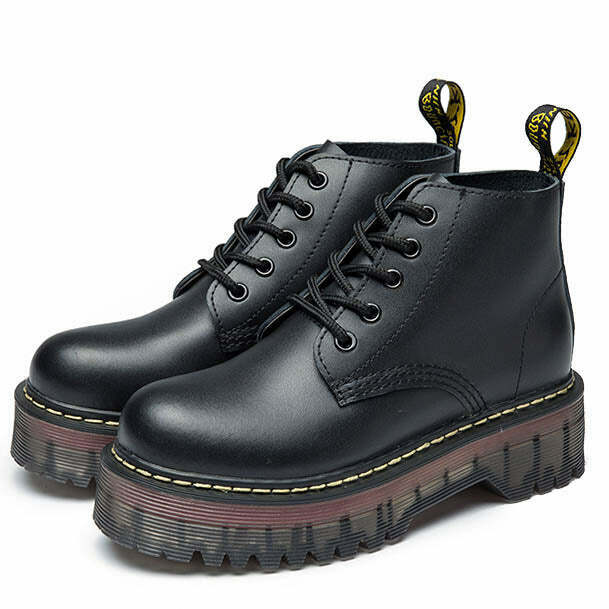 Trendy Lebanon Boots: Emo Combat Style with Soft Ankle Design & Split Toe Detail