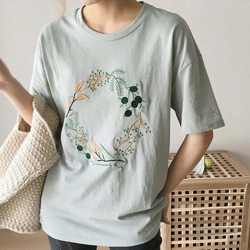 Trendy Plant Mom Tee - Embrace Y2K Grunge Style with Cozy Comfort and Vibrant Design