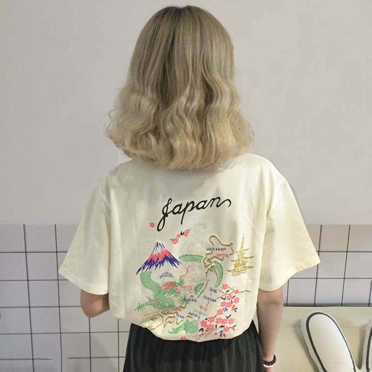 Trendy Y2K Japan Tee with Stylish Graphics - Perfect for 90s Japanese Fashion Lovers