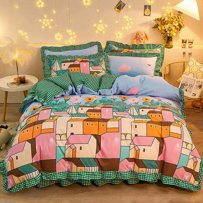 Trendy Y2K Old Town Star Bedding Set with Cozy Comforter and Stylish Pillow Shams